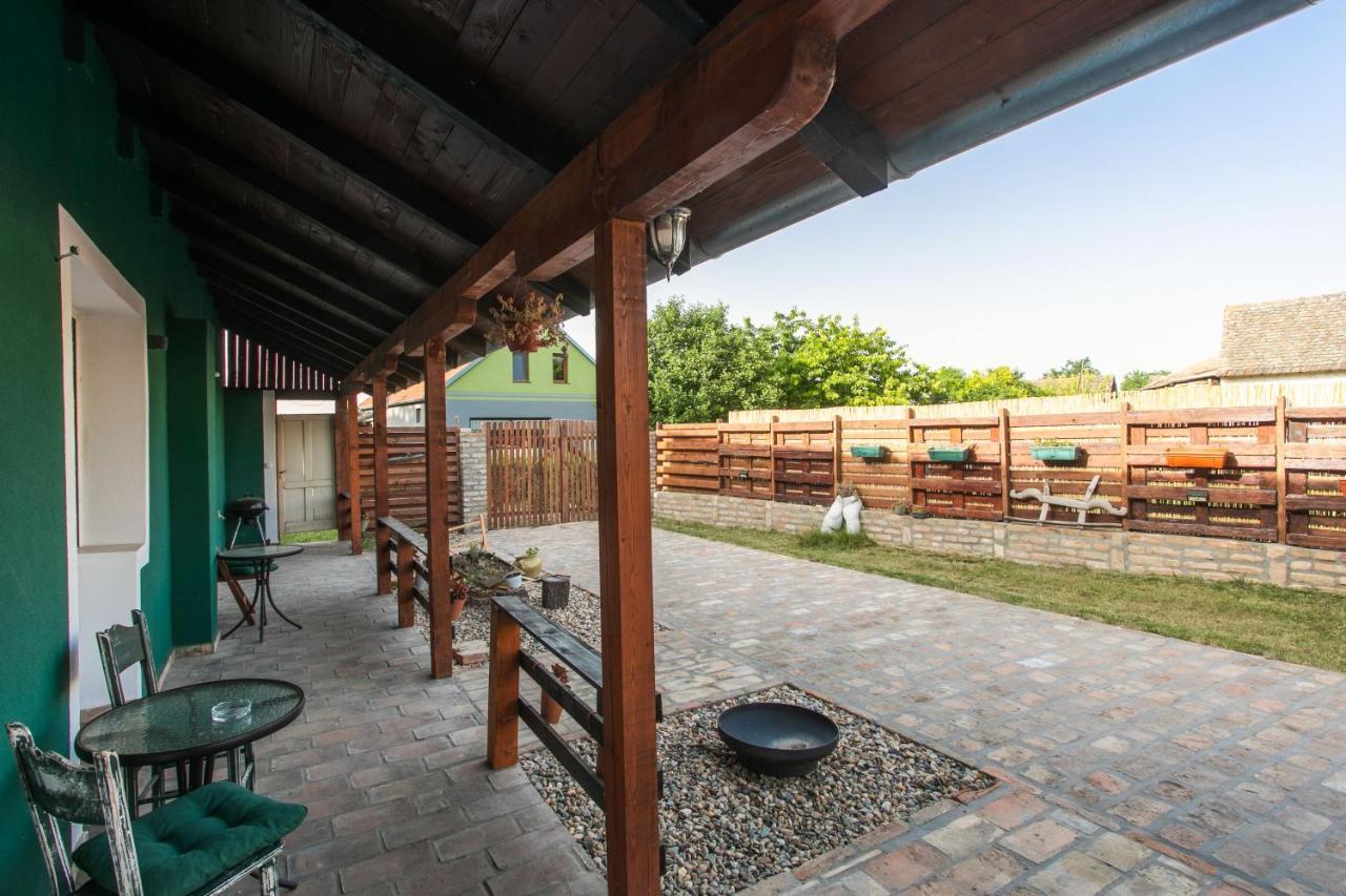 Seosko Domacinstvo Pustolov Apartment Stari Banovci Екстериор снимка